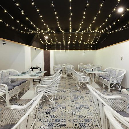Hotel Le Castle Rudrapur Bagian luar foto